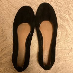 Black, suede ballet flats. Caslon size 7 medium